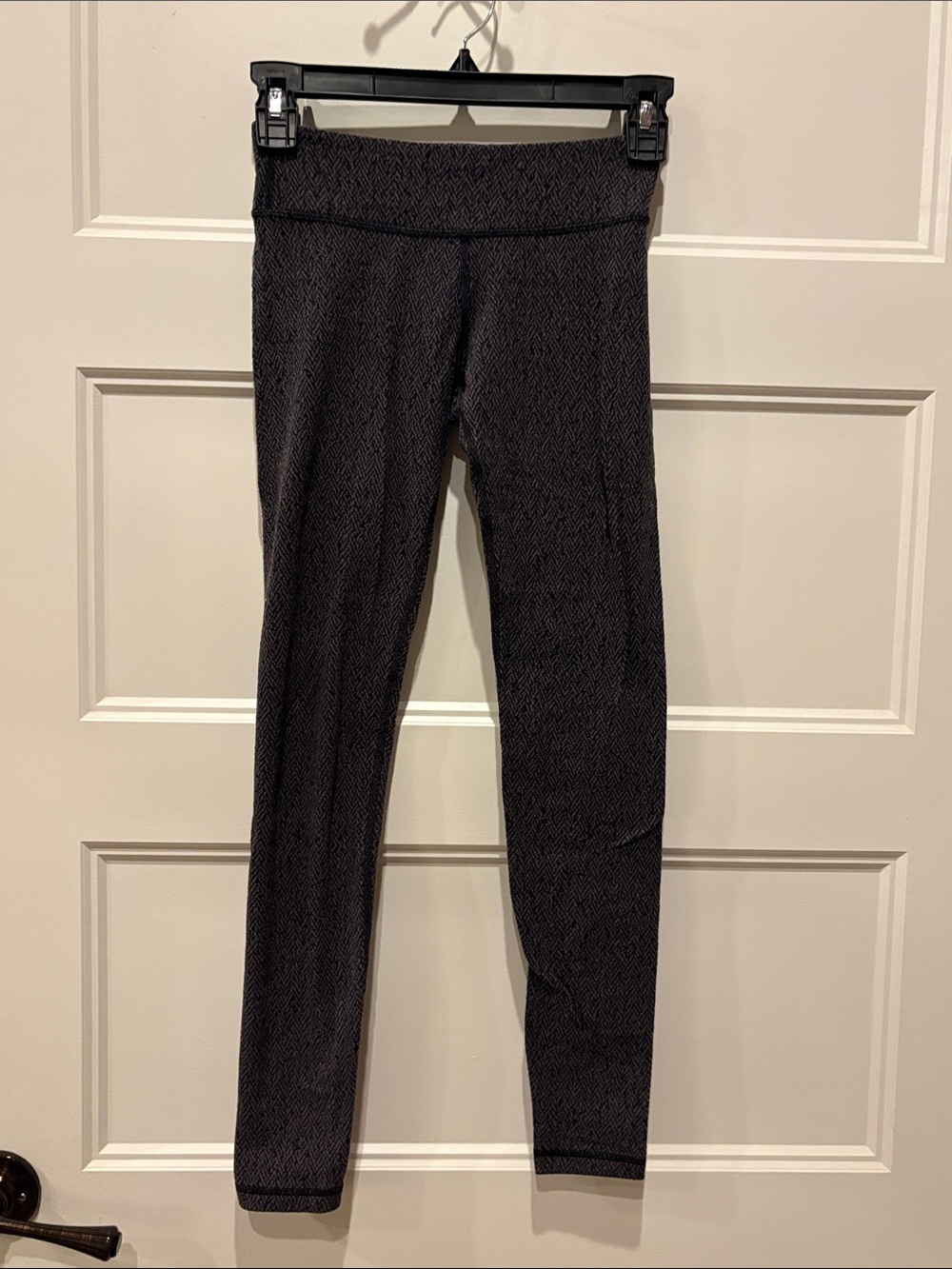 Ivivva Black Textured High-Rise Leggings